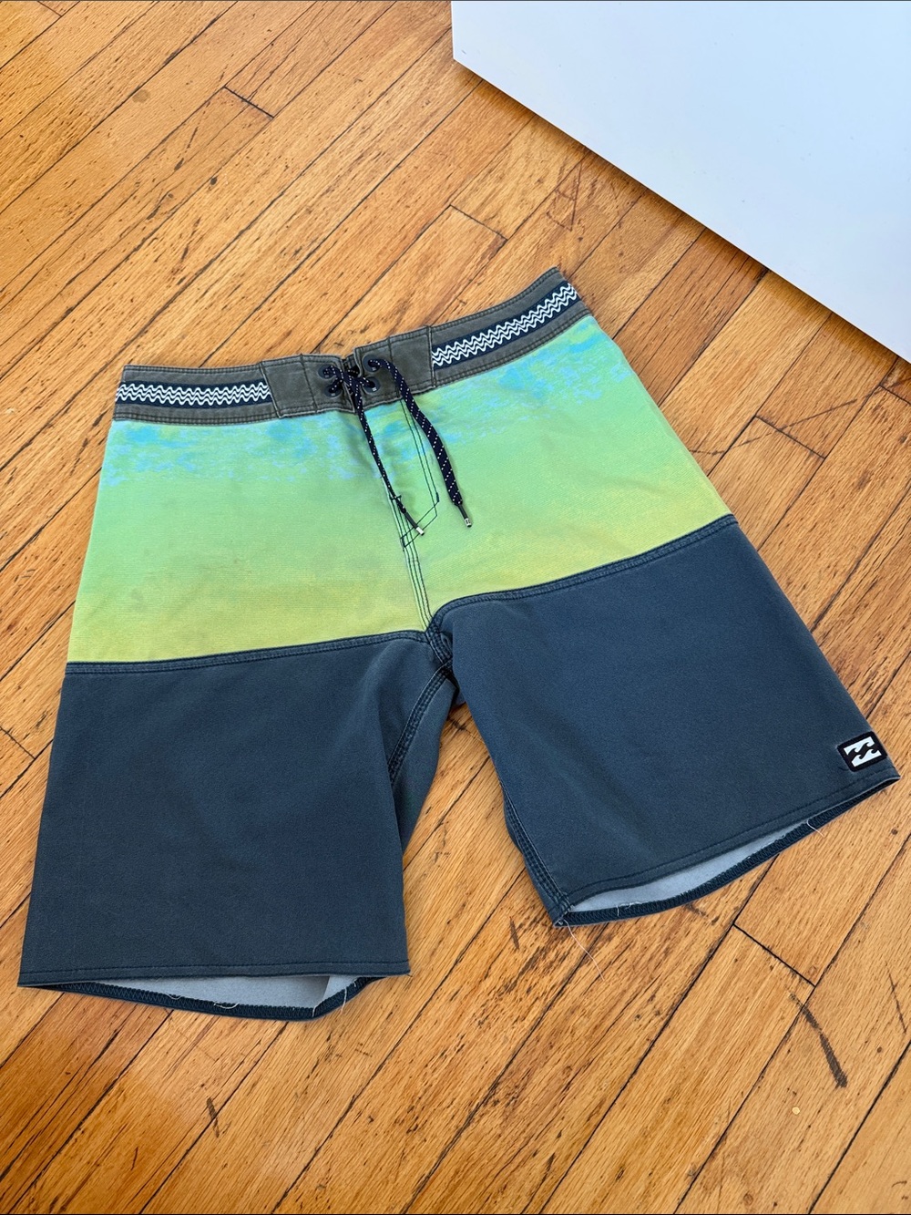 VISSLA Lime-to-Forest Green and Charcoal Colorblock Shorts